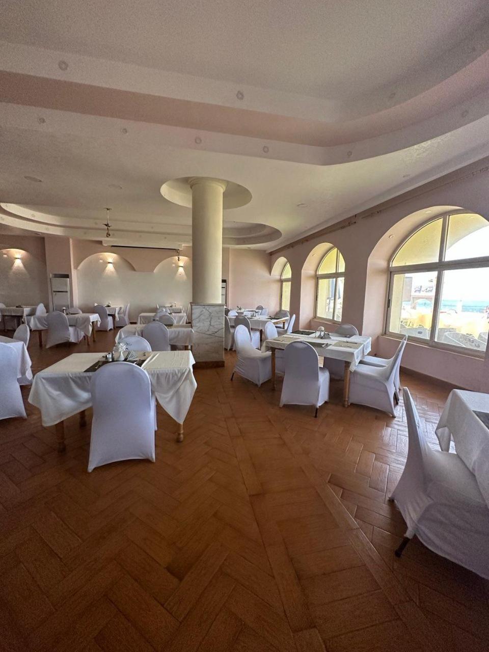 Aros Al Bahr Hotel 메르사 마트루 외부 사진