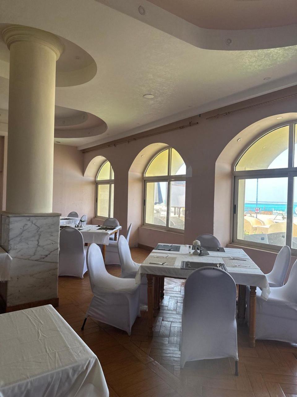 Aros Al Bahr Hotel 메르사 마트루 외부 사진